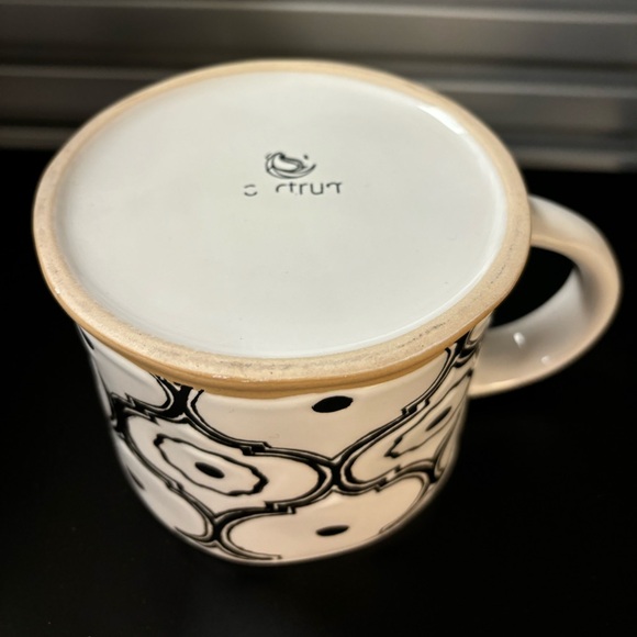 {Spectrum Designs} Trifoil Coffee Mug black and white - Picture 3 of 4